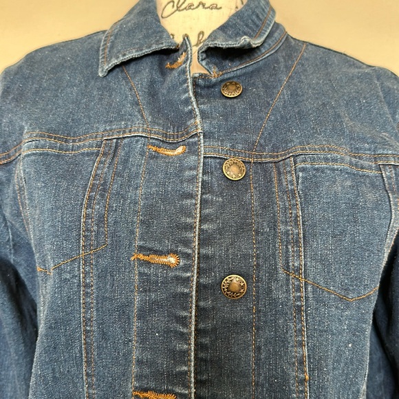 Women's Jean Jacket - Picture 2 of 4